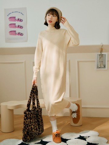 高領側邊壓紋縮袖長洋裝