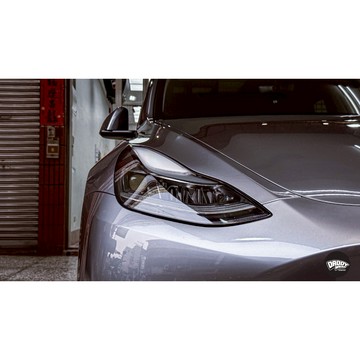 [老爸包膜店] Tesla 特斯拉 ModelY 大燈 專用保護膜 防刮 防霧化 防跳石 抗UV 電腦裁切