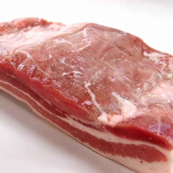 皮付豚バラ肉（三枚肉）ブロック約1kg　豚肉ばら1kg skin on pork belly