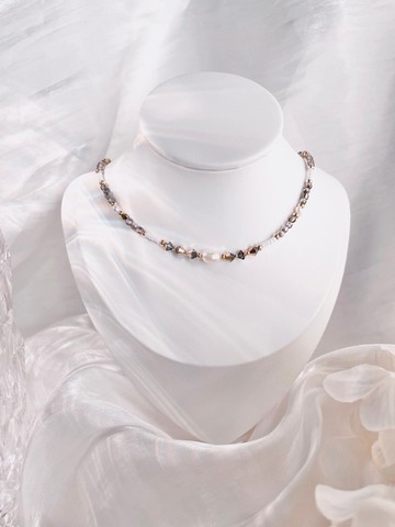 BOYFRIEND VINTAGE CHOCKER