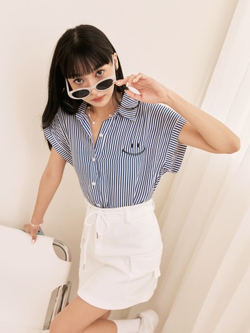 細條紋笑臉繡花前短後長寬口袖襯衫