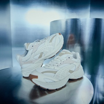 【PUMA官方旗艦】Velophasis SurrealC Wns 休閒運動鞋 女性 39968801