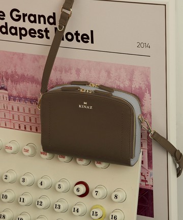 分層雙拉鍊撞色WOC貨幣斜背包-摩卡晴空-幸運小盒系列(BX96522-74)