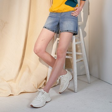 CLL巧玲瓏 活力拼色字母邊框丹寧短褲 2362107