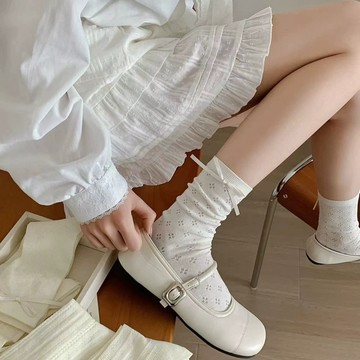 台灣熱賣🏆芭蕾襪 蝴蝶結花邊襪子 襪子 春夏襪 芭蕾風 透氣襪 中筒襪 棉襪 白色蝴蝶結襪子 純色襪 可愛襪