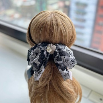 獨家款雙層蕾絲相交夾香蕉夾仙女夾-黑色燙銀刺繡