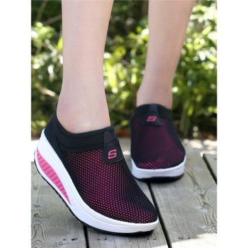 春夏秋搖搖鞋女2025新款厚底透氣運動休閑網面媽媽一腳蹬松糕女鞋