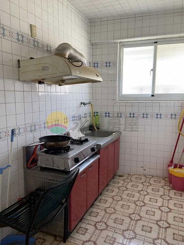 鼓山輕軌邊間採光佳三房公寓生活機能優78588｜高雄市鼓山區綠川街