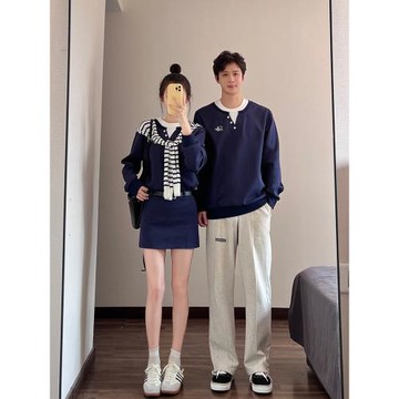 情侶裝秋季長袖衛衣男女不一樣的2025新款超火高級感套裝一裙一衣