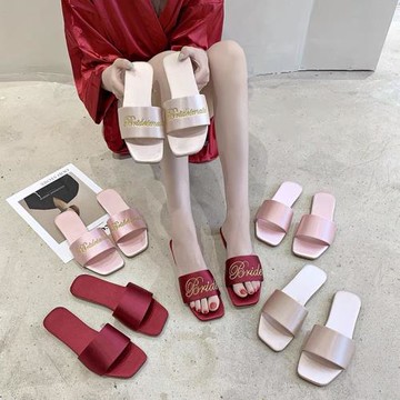 春夏新款2021結婚伴娘拖鞋女新婚綢緞紅拖鞋婚禮新娘晨袍搭配鞋
