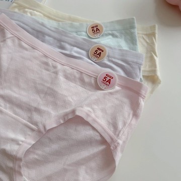 【現貨】超舒服 奶油風 女生內褲 嬰兒棉 超薄提花棉 舒適透氣 純色 內褲 D335