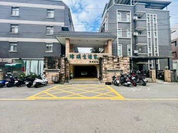 沙鹿近弘光科大、靜宜大學社區型雙車別墅｜台中市沙鹿區平等路