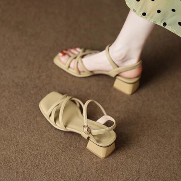 今年新款法式絕美中跟女士涼鞋女款2025夏季外穿時尚百搭粗跟女鞋