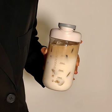 【台灣出貨】蛋白粉沖泡搖搖杯網紅運動健身直飲杯簡約大容量便攜式刻度攪拌杯冰霸杯  吸管杯 隨行杯