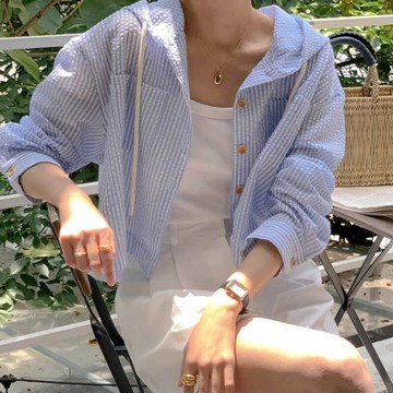 🚀台灣出貨+虧本衝評🚀日本🇯🇵 韓國chic2026夏季條紋撞色連帽襯衫女短款單排扣寬松長袖防曬上衣