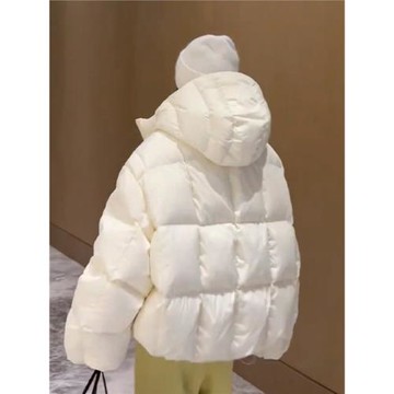 米白色羽絨服冬季女2025新款時尚寬松龜背連帽白色短款面包外套女
