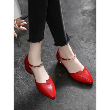 2025夏季真皮一字扣大碼女涼鞋41一43平底包頭紅色皮鞋軟皮中空夏