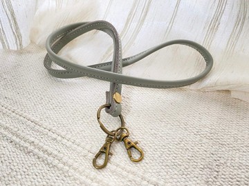 有格調。皮革頸繩 - 墨綠灰 -