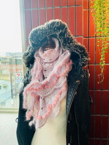 革物製織|手染蠶絲羊毛海披肩圍巾_blackpink系