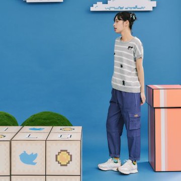 【Dailo】動物口袋設計彈性錐形長褲 藍 咖