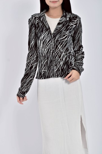 (S) eastern壓痕花紋黑色外套