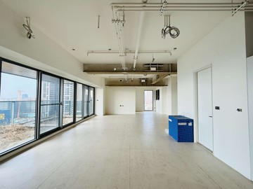 超值專約✨亞灣區★指標性國城定潮邊間豪邸★｜高雄市前鎮區中華五路