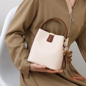 Viney包包女小眾新款手提包單肩包時尚輕奢高級感女士真皮水桶包