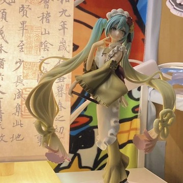 臺灣/✨二次元手辦 擺件 抹茶巴菲未來初音手辦周邊長裙美少女二次元動漫模型機箱桌面擺件
