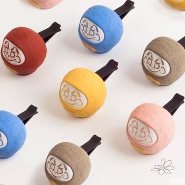 【woohuang】水泥材質 |   超可愛 平安達摩車用擴香夾 (收禮者可任選)