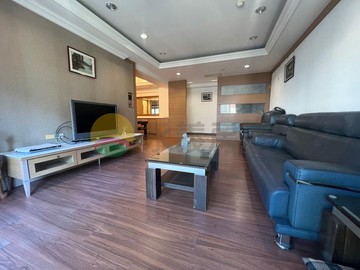 小王子穩通勤靜生活高雄市政府光華商圈4房雙平車｜高雄市苓雅區福建街