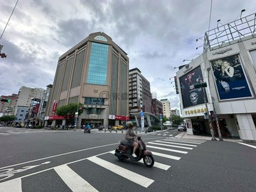 鹽埕駁二捷運✨土地商五正樓大地坪店住✨港灣特區｜高雄市鹽埕區五福四路