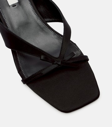 Toteme Bow-detail satin thong sandals