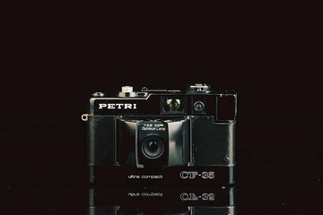 PETRI CF-35 #9100 #135底片相機