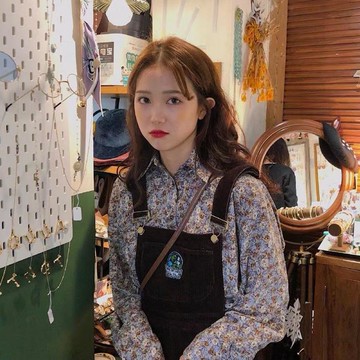 復古碎花襯衫外套寬松中長款襯衣開衫上衣+背帶裙女1入