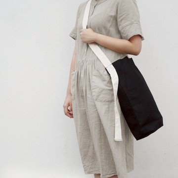 【素面款】黑色有底直式袋 | 米白長背帶飄帶款_台灣製帆布包