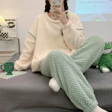 珊瑚絨睡衣冬季女款加絨加厚綠色清新簡約顆粒提花秋冬款法蘭絨