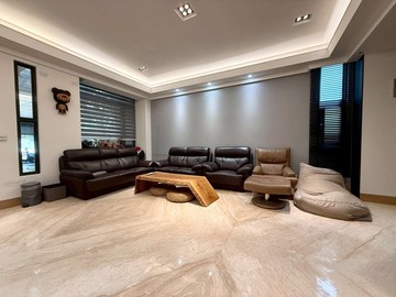 《廍子公園》臨路雙拼大地坪電梯別墅｜台中市北屯區太祥二街