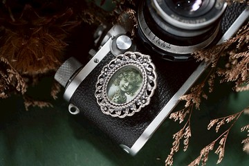 【老飾品/西洋老件】古典橢圓造型淑女人像古著胸針 老胸針