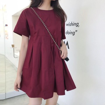 小個子素色寬鬆短袖娃娃裙 中長版 高腰寬鬆顯瘦洋裝 短版 A字裙 素色洋裝 圓領 女生短裙 學生 休閒洋裝 大尺碼洋裝