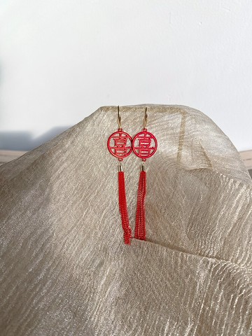 中國風喜慶福字耳環女新年紅色長款耳墜小眾氣質流蘇耳飾1入