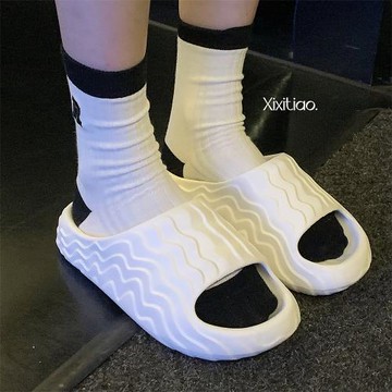 細細條 情侶潮酷運動風休閑拖鞋男女夏季外穿百搭時尚網紅沙灘鞋