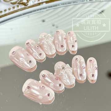 可隔日到貨！絨白夢境 純手工極光穿戴甲 珍珠蝴蝶結 可拆卸手工甲 光療甲片 美甲貼片 假指甲 指甲貼 韓國美甲