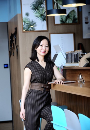 2019新款色織豎條紋香云紗連體褲OL通勤百搭風