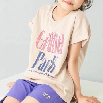 日本 petit main - 100%棉 開衩印花短袖上衣-英文logo-米杏