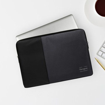 Targus Pulse 15.6 吋電腦內袋 - 烏木黑