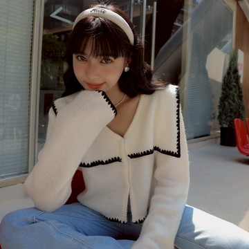 AIR SPACE LADY 花邊大領片壓釦針織上衣(白/粉紅) 女裝 現貨