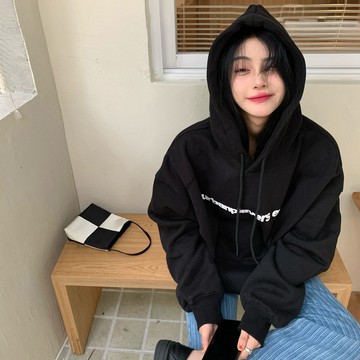 美式復古寬鬆外套 黑色連帽衛衣女 慵懶風 寬鬆帽踢 帽t 女 韓國帽t 長袖衛衣 秋季女裝 秋冬上衣 情侶衣帽t 男女款