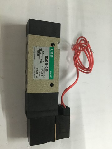 4KA210-C2P原裝CKD電磁閥二位五通AC200V/DC24V/AC110V秒發