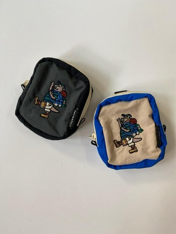 水獺刺繡登山小包