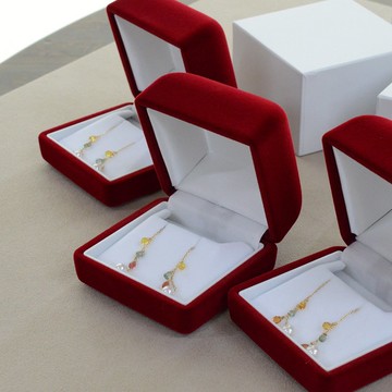 Akoya珍珠耳環 日本製造 彩色藍寶石 耳針